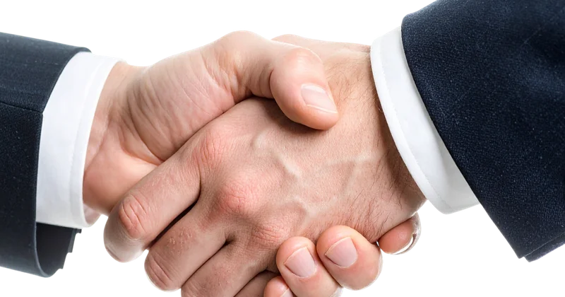 What is the typical compensation for a startup advisory board member?