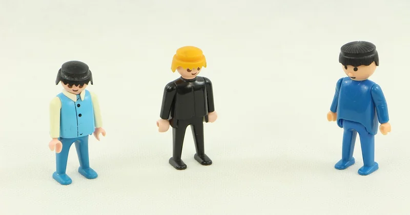 Advisor vs. director: the distinction that actually matters